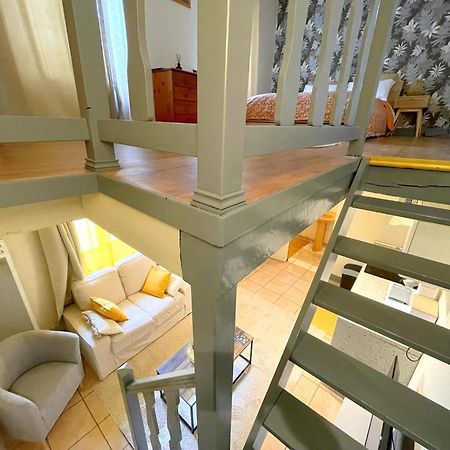 "Sainte Valiere", Appartement Calme Sur Cour Privative, 讷韦尔 外观 照片