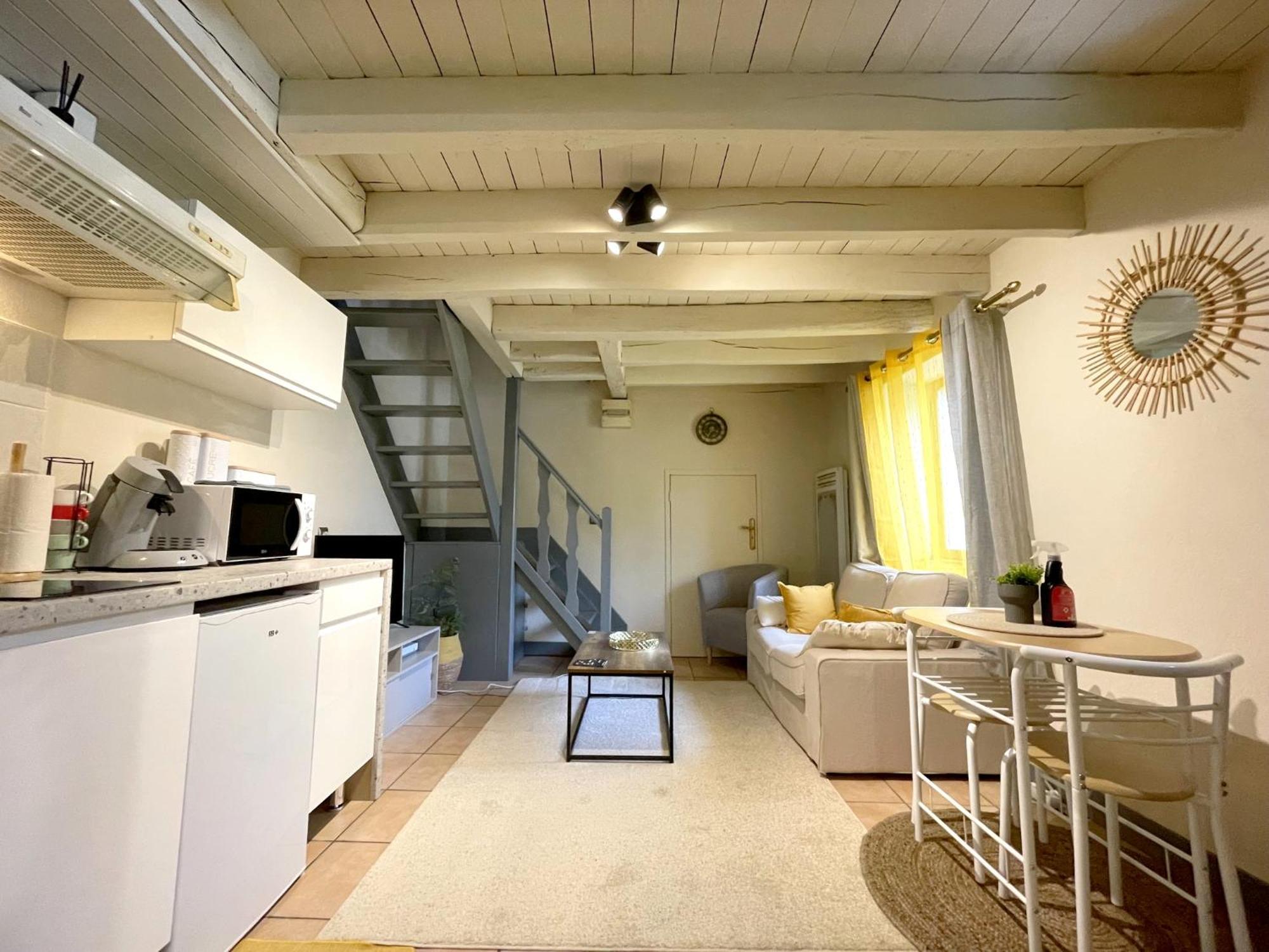 "Sainte Valiere", Appartement Calme Sur Cour Privative, 讷韦尔 外观 照片